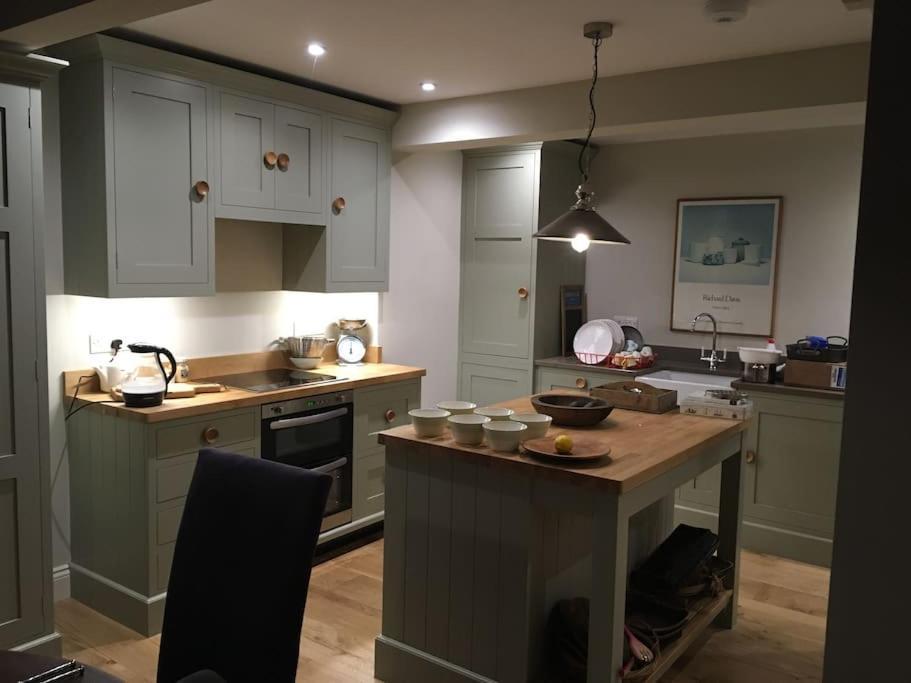 St Anthony'S, Bright Perkily Decorated 3 Bedroom House Ampleforth 外观 照片