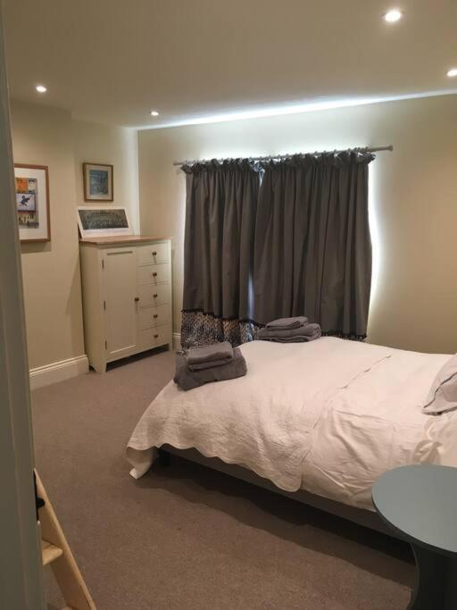 St Anthony'S, Bright Perkily Decorated 3 Bedroom House Ampleforth 外观 照片