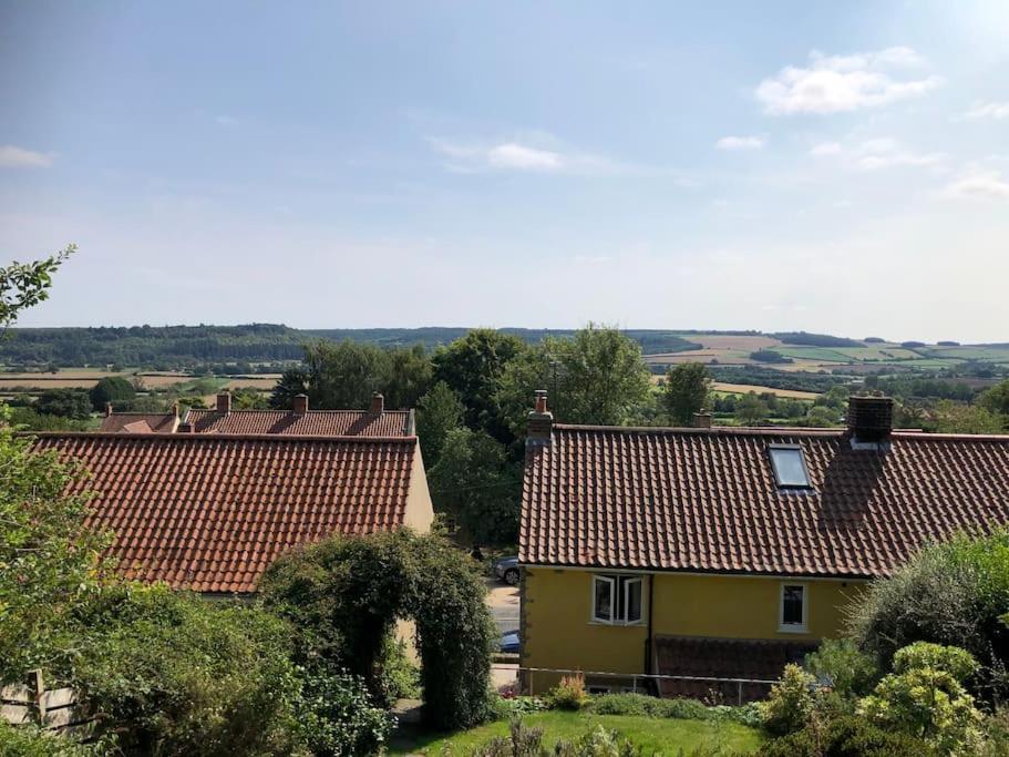 St Anthony'S, Bright Perkily Decorated 3 Bedroom House Ampleforth 外观 照片