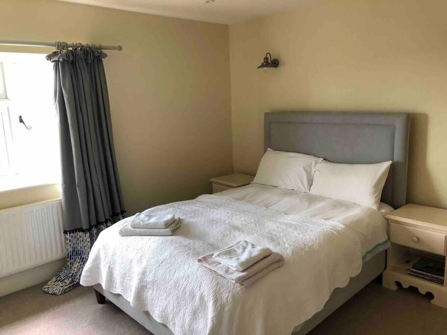 St Anthony'S, Bright Perkily Decorated 3 Bedroom House Ampleforth 外观 照片