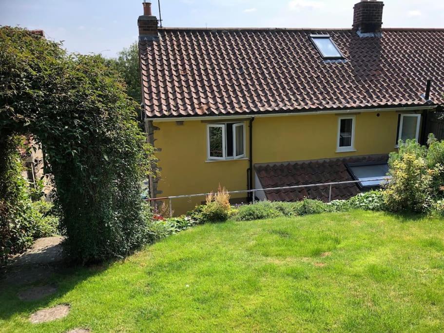 St Anthony'S, Bright Perkily Decorated 3 Bedroom House Ampleforth 外观 照片