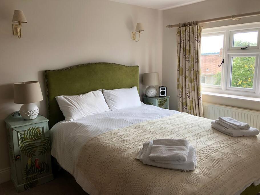 St Anthony'S, Bright Perkily Decorated 3 Bedroom House Ampleforth 外观 照片